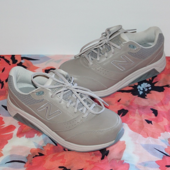 new balance size 11 4e